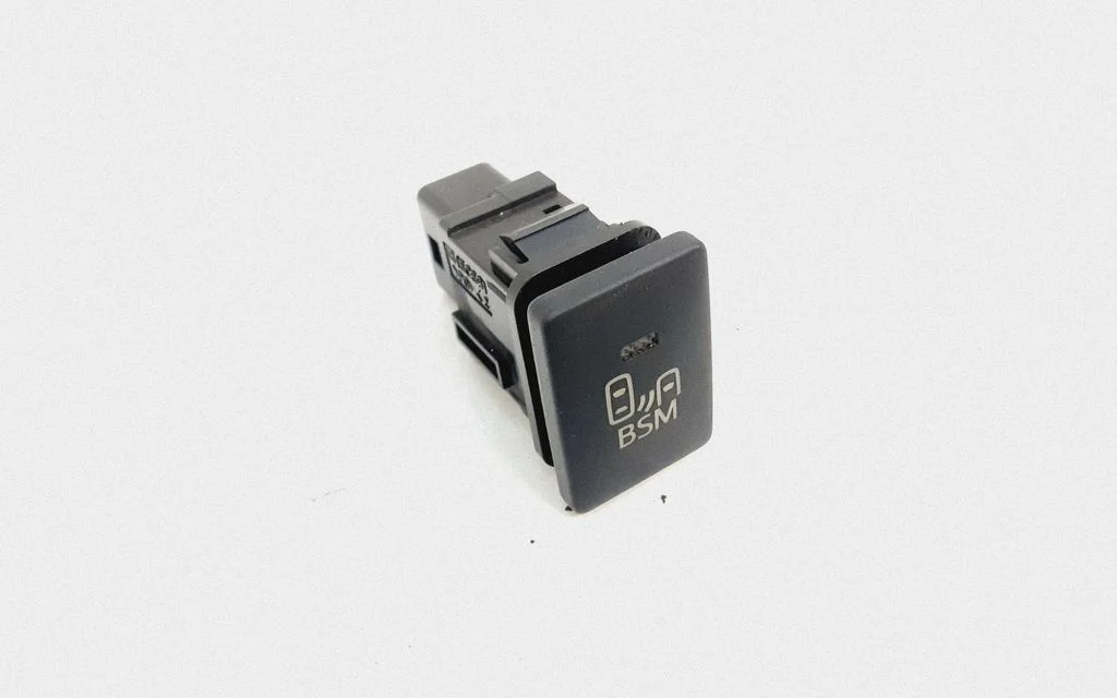 BSM Control unit – Toyota RAV 4 (XA40) (2012-2018)
