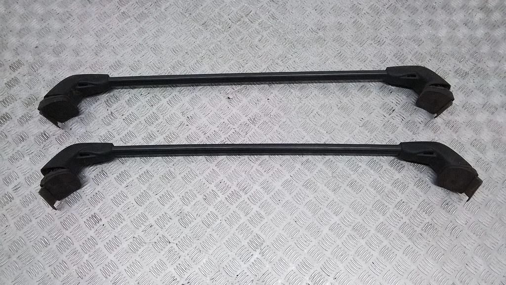 Katuse „sarvede" põikitalad – Volvo XC90 (2007-2014)