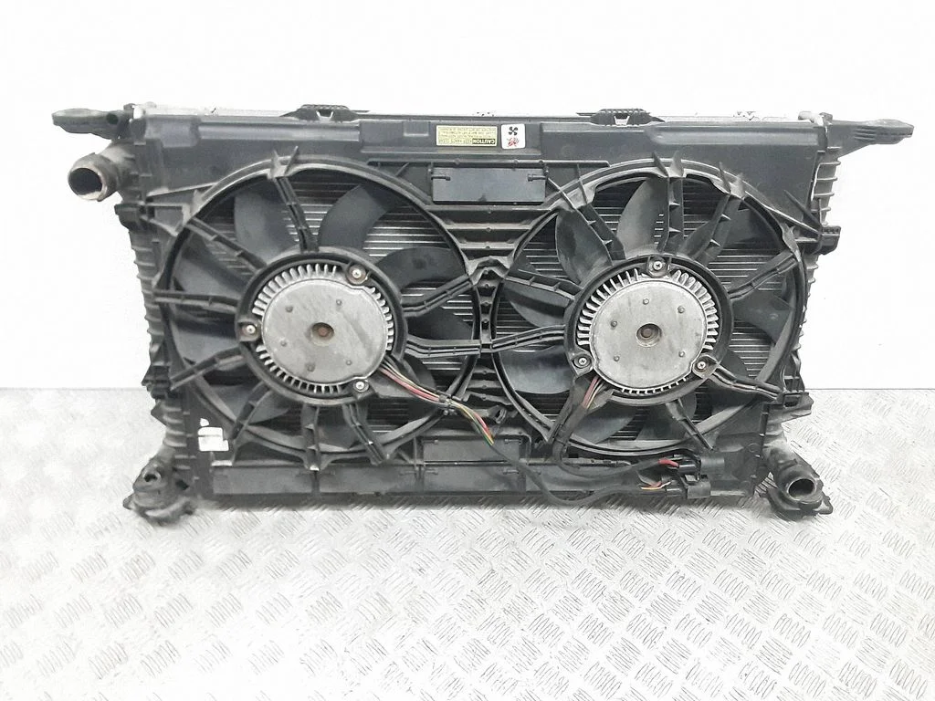 Radiatoru komplekts 8K0121251H