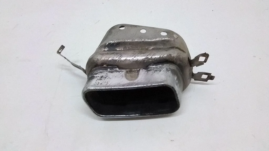 Summuti otsak – BMW 7-seeria F01 F02 F03 F04 (2008-2016)