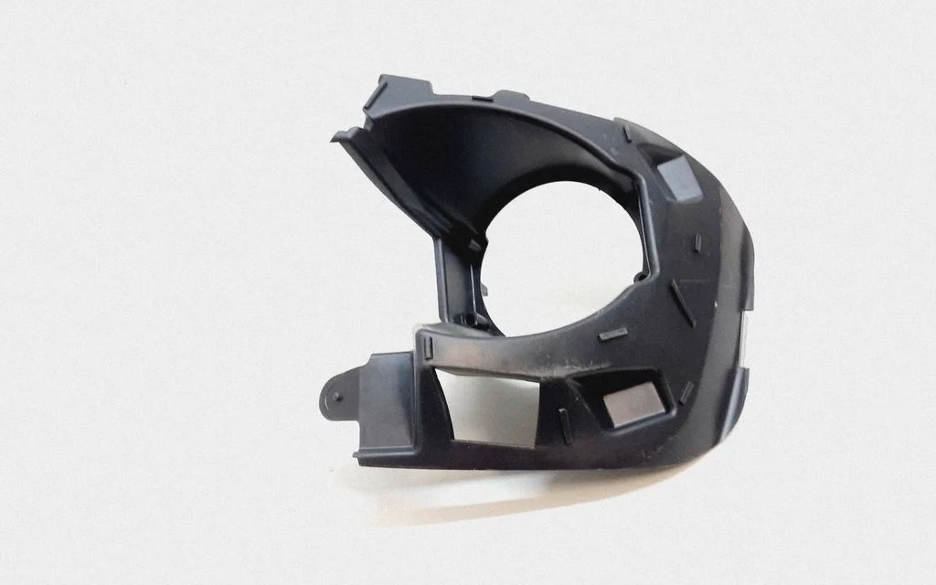 Fog light bracket – Renault Trafic III (X82) (2014-)