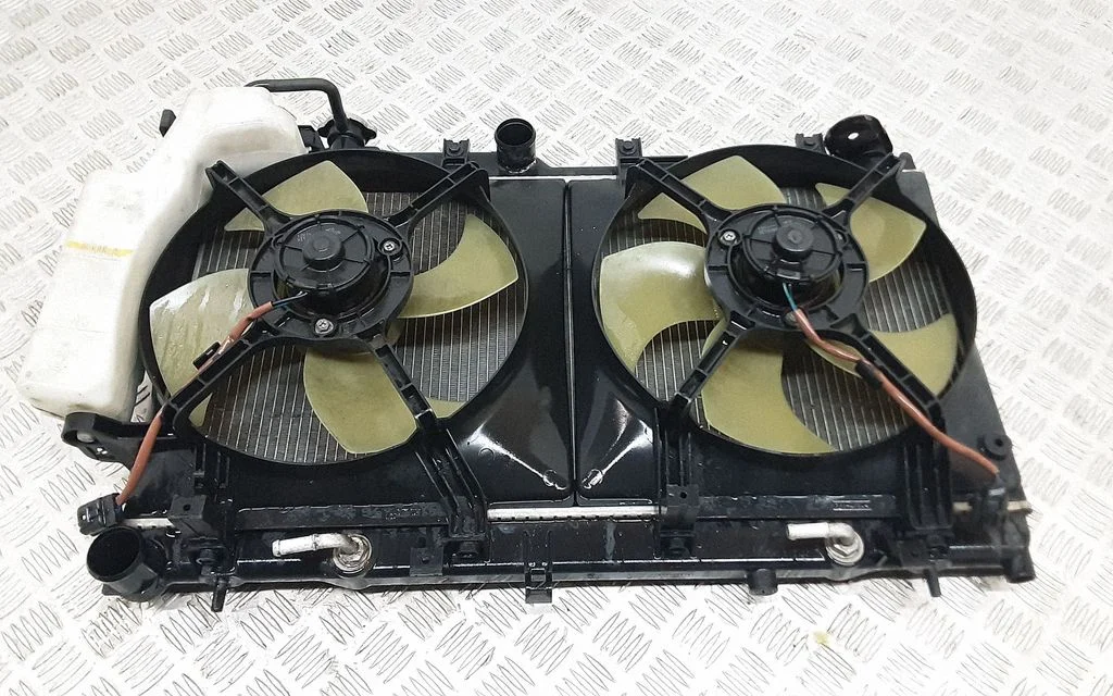 Radiaatorite komplekt 45111AJ10A