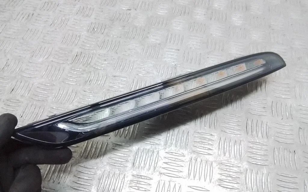 LED Daytime headlight 95B941181A