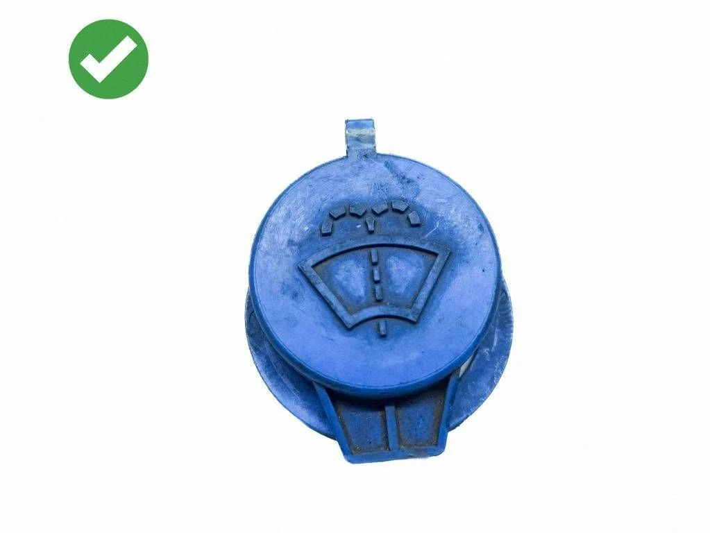 Windshield washer fluid reservoir/tank – Mercedes-Benz R-Class W251 (2005-2013)