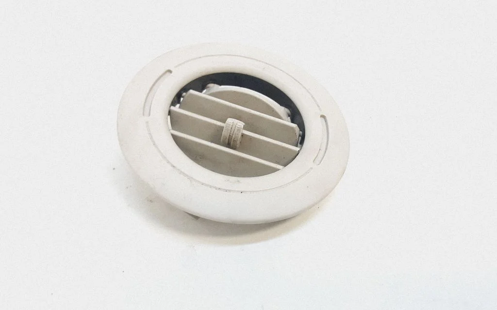 Air vent grill in roof – Chrysler Town & Country V (2008-2016)
