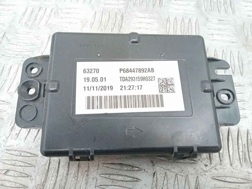 Air conditioner control unit module – Chrysler Pacifica (2017-)