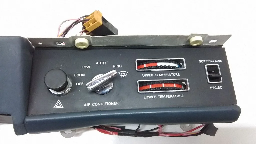 Air conditioner control unit module – Rolls-Royce Silver Spur (1980-1998)