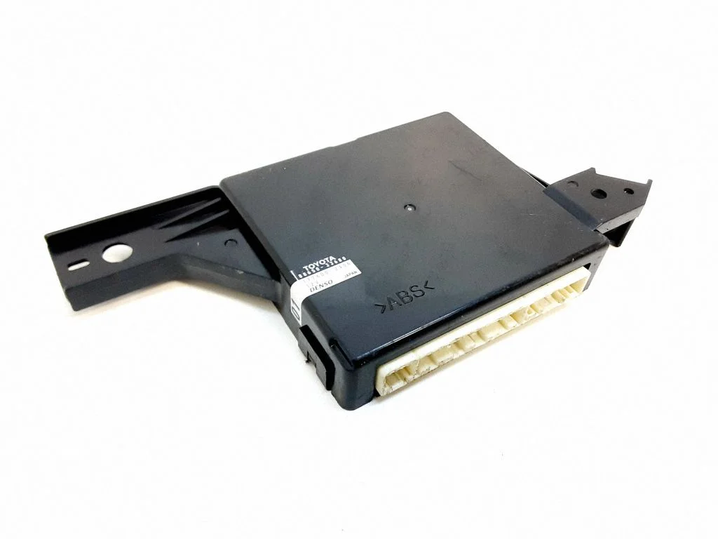 Air conditioner control unit module – Toyota Camry (2006-2011)