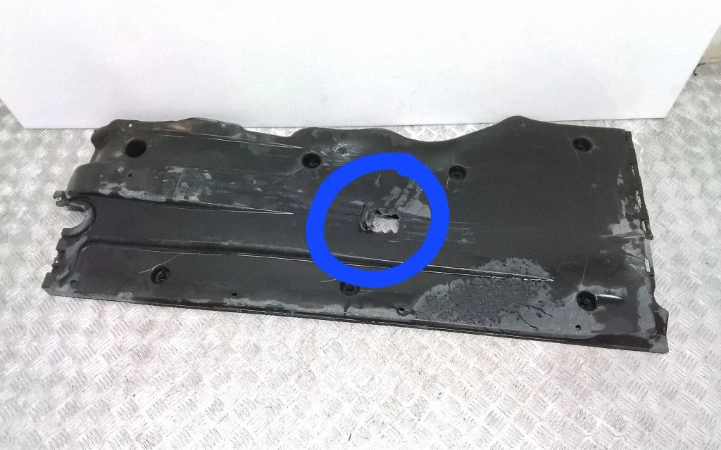 Side bottom protection 5Q0825202AD