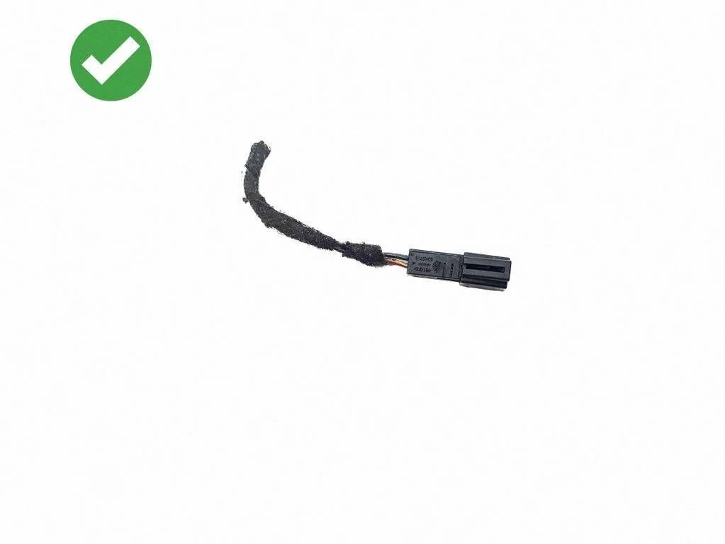 CD changer wiring – Volkswagen Eos (2006-2010)