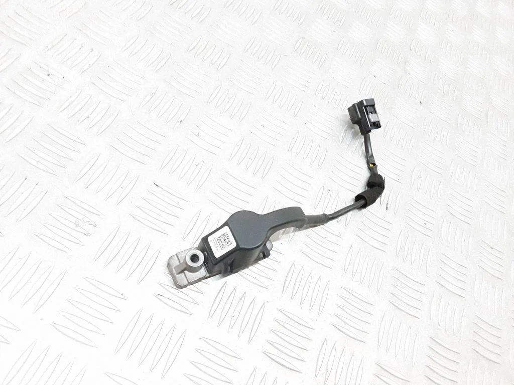 Bonnet Pedestrian Airbag Actuator – Volvo V40 (2012-2019)