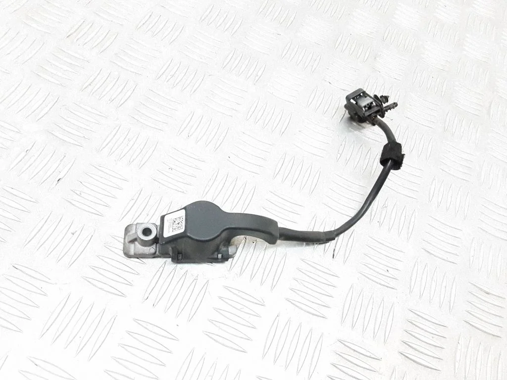 Bonnet Pedestrian Airbag Actuator – Volvo V40 (2012-2019)
