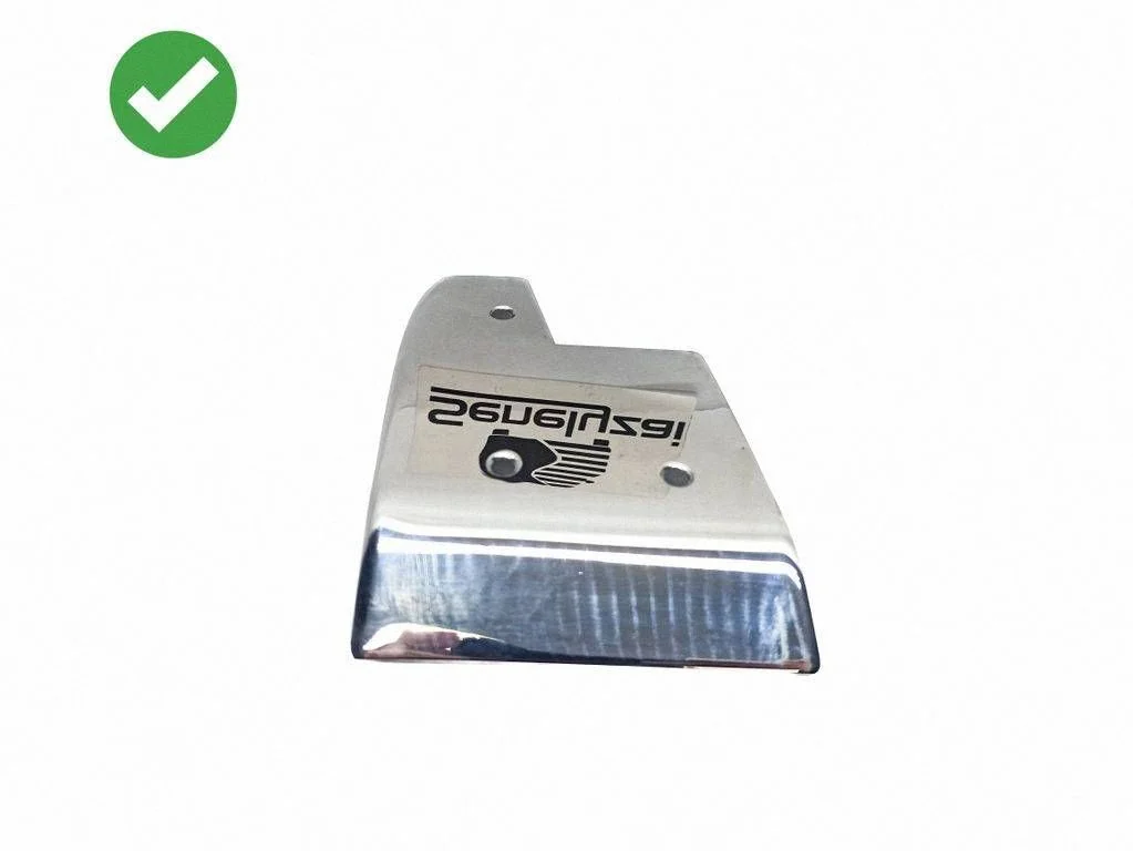 Other front door trim element – front right