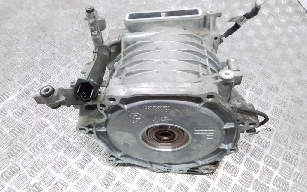 Silnik samochodu elektrycznego – BMW i3 (2013-)