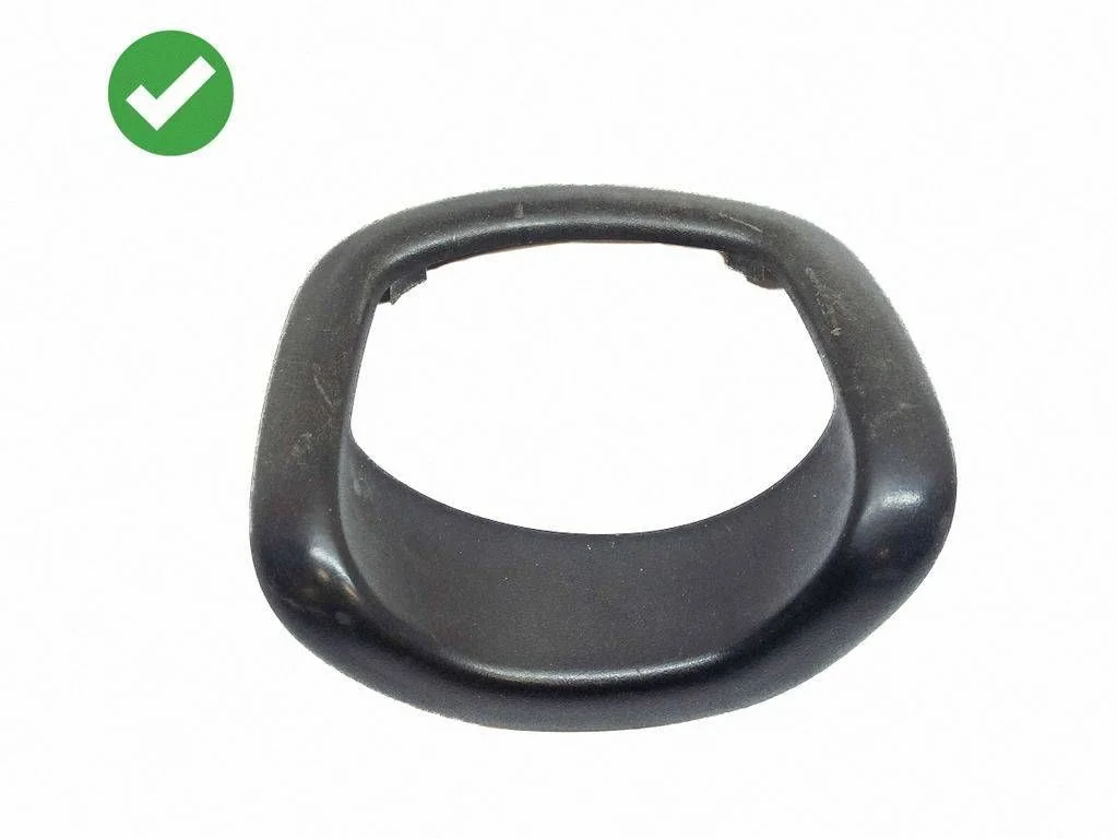 Rear seat rail trim cover – Mercedes-Benz CLK-Class A209 C209 (2002-2009)