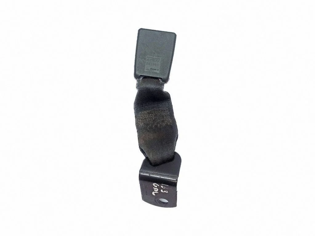 Rear seatbelt buckle 223010B