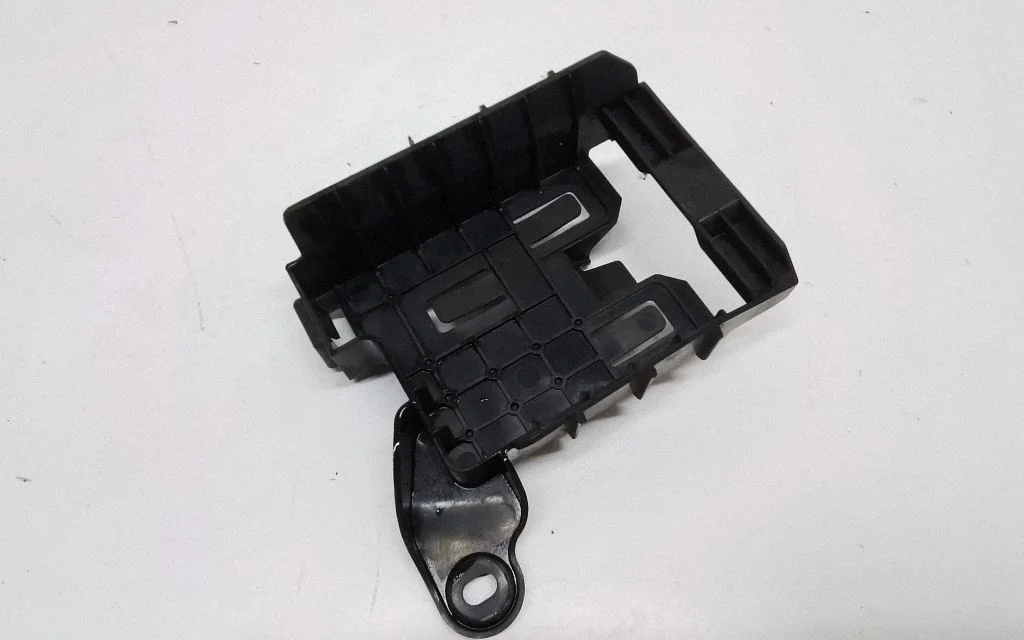 Distronic sensor bracket – Volkswagen Atlas (2017-)