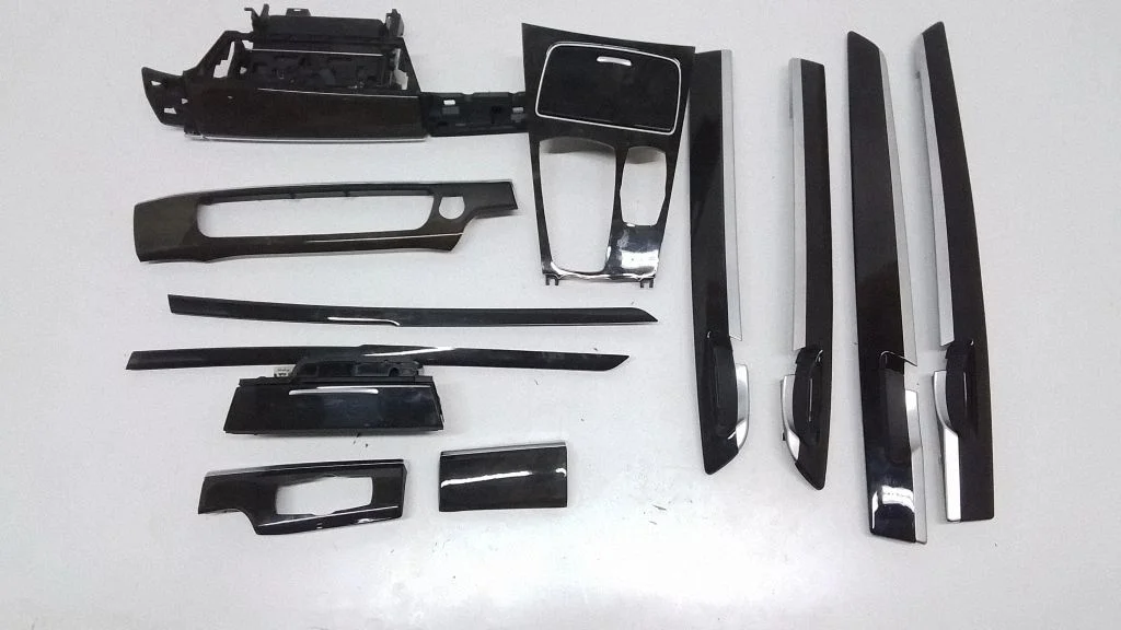 Salongi dekoratiivviimistluse komplekt – BMW 7-seeria F01 F02 F03 F04 (2008-2016)