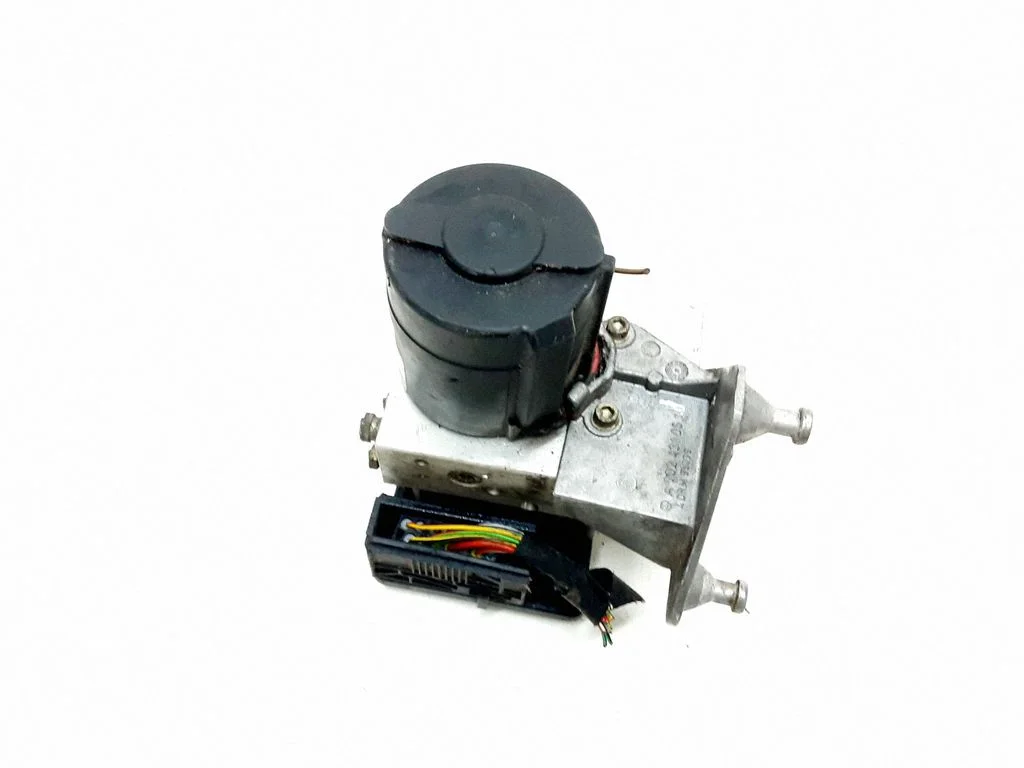 ABS block – Mercedes-Benz C-Class AMG W202 (1993-2000)