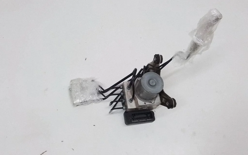 ABS block – BMW 7 Series F01 F02 F03 F04 (2008-2016)