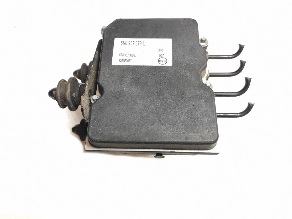 ABS block 8R0907379L