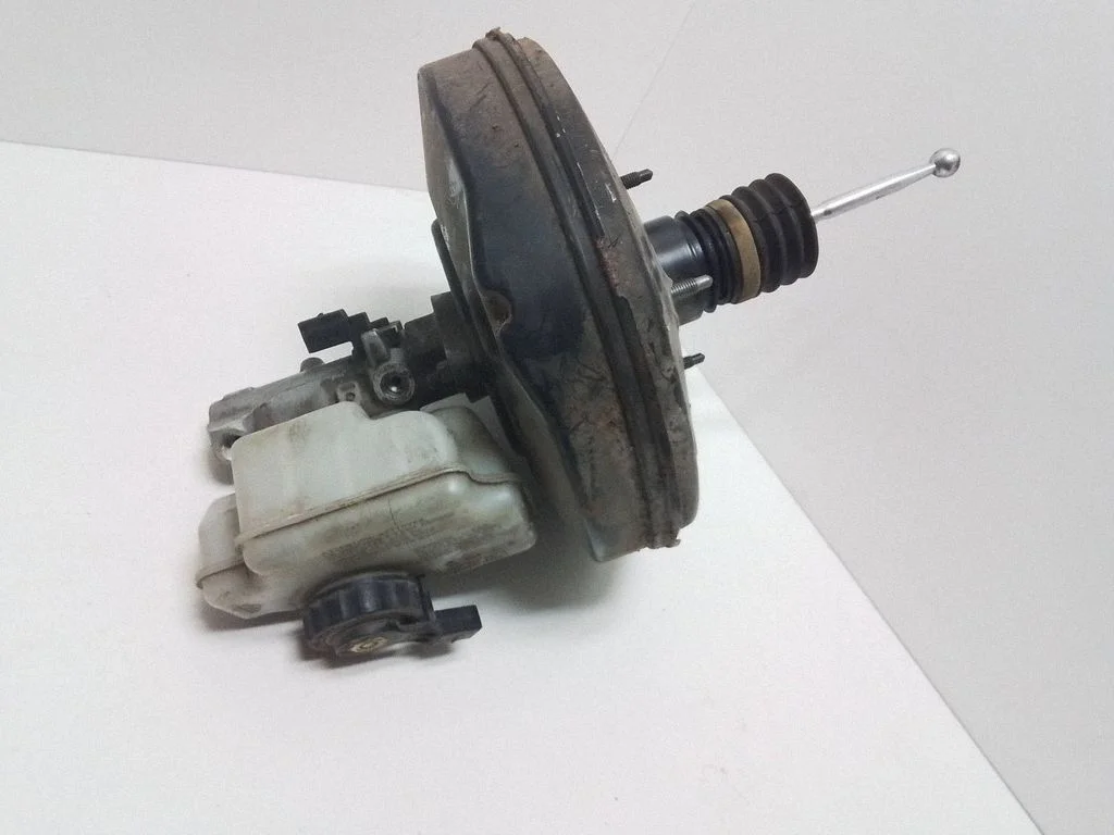 Brake booster – Skoda Octavia Mk2 (1Z) (2004-2013)