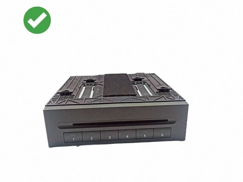 CD/DVD changer – Mercedes-Benz SLK-Class R171 (2005-2011)