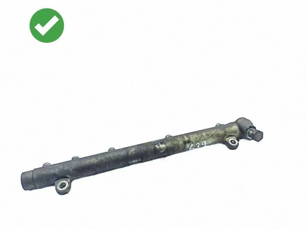 Fuel main line pipe 6110700395