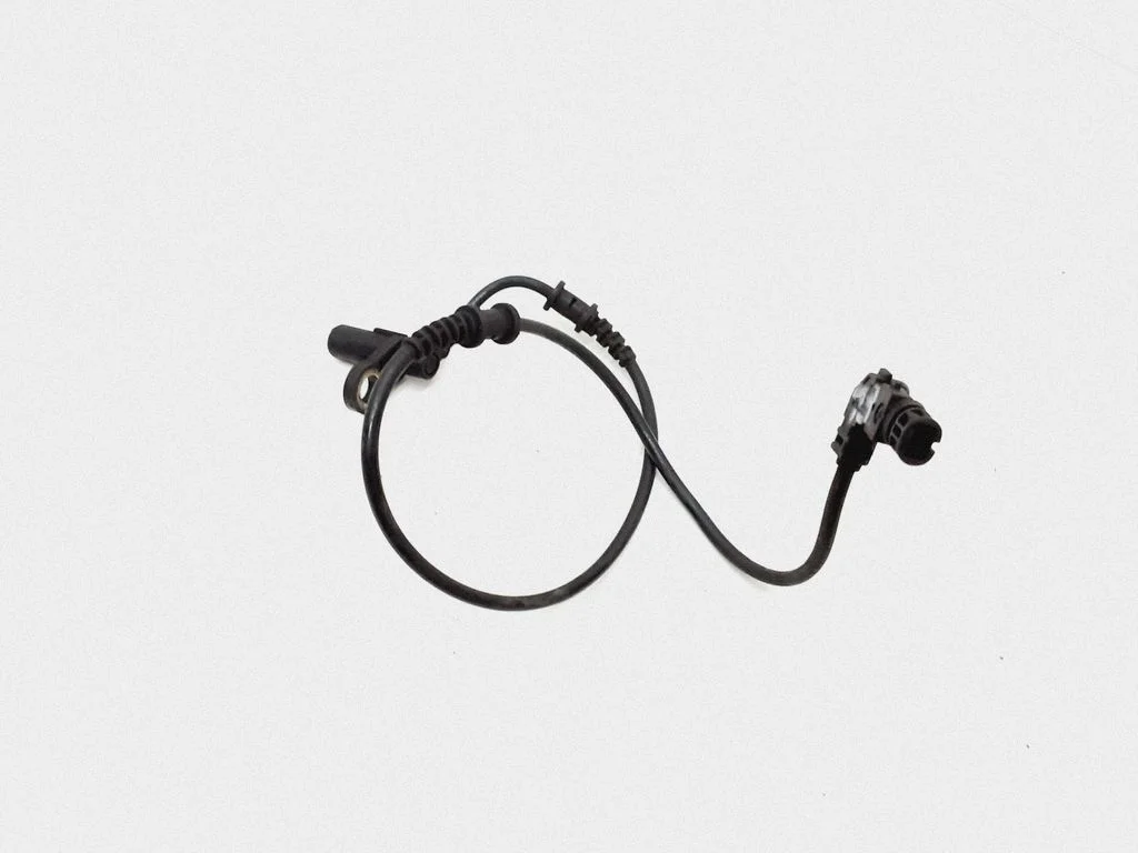 ABS brake wheel speed sensor A2205400117