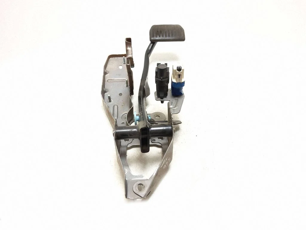 Brake pedal – Volvo XC60 (2009-2013)