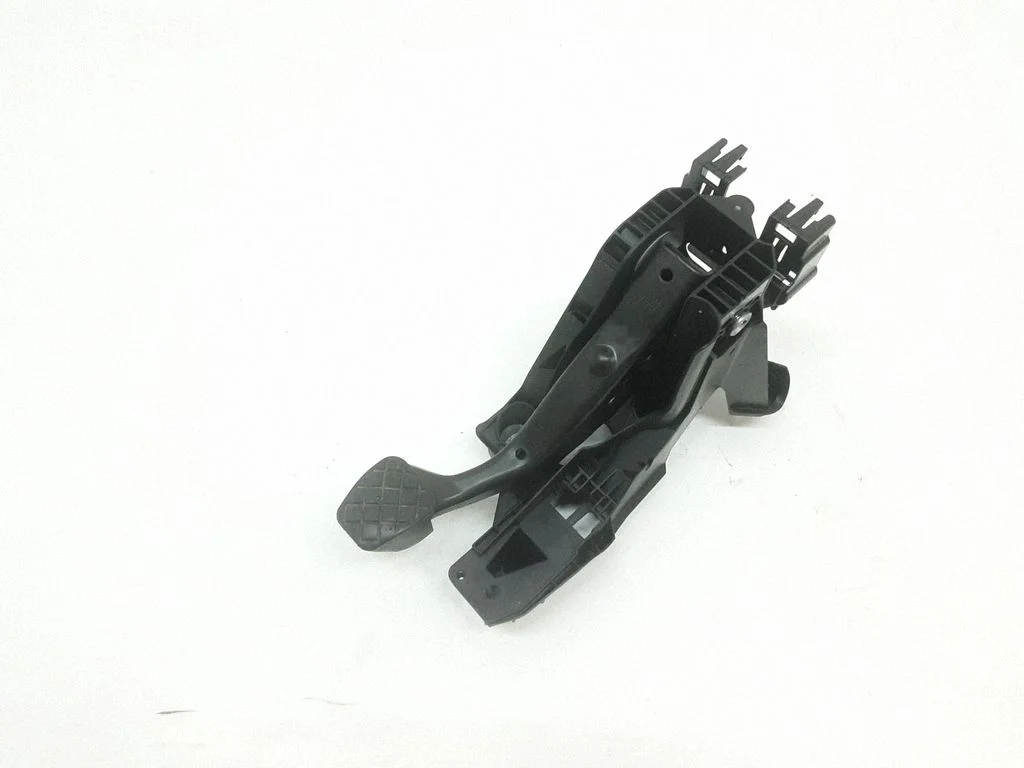 Brake pedal – Volkswagen Passat CC (2008-2016)