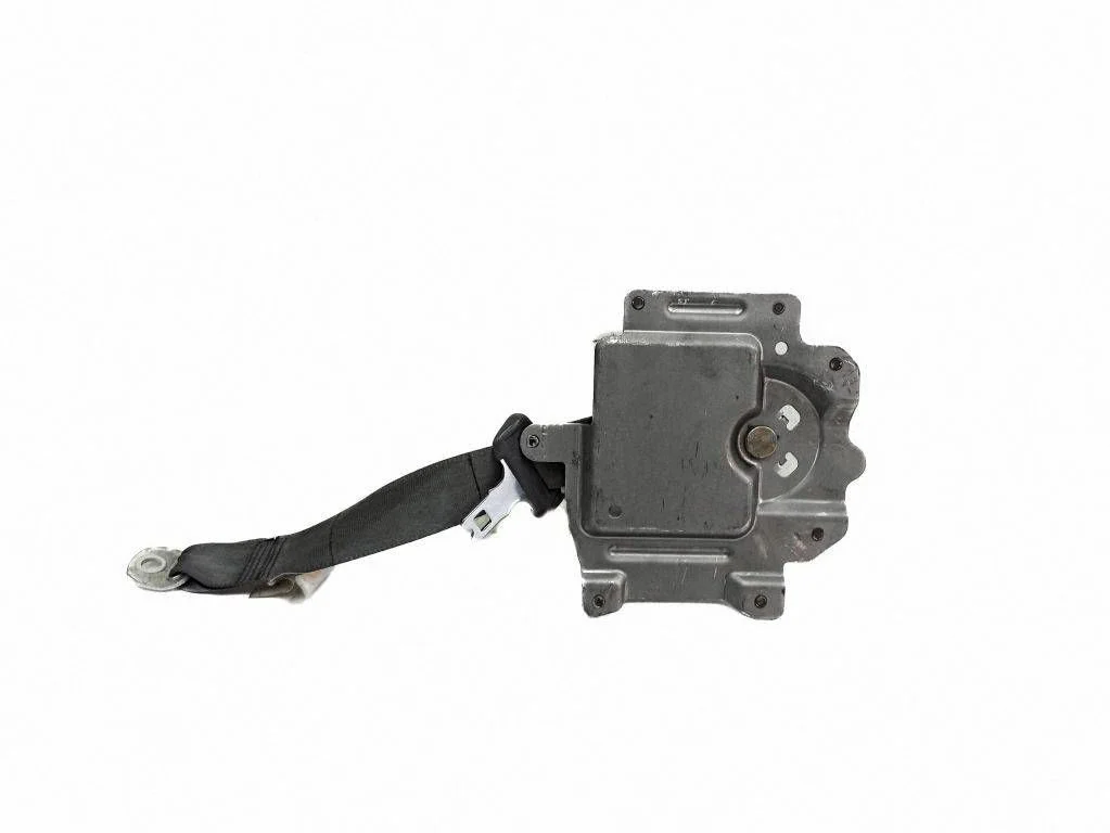 Rear seatbelt – Toyota Prius (XW20) (2003-2009)