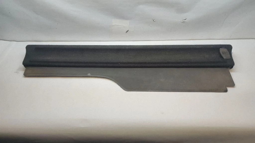 Laadimisukse aknakardin – Land Rover Discovery 3 - LR3 (2005-2009)