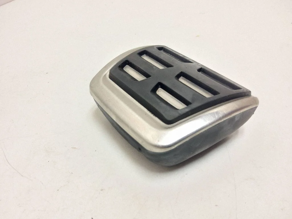 Brake pedal – Audi Q5 SQ5 8R (2008-2017)