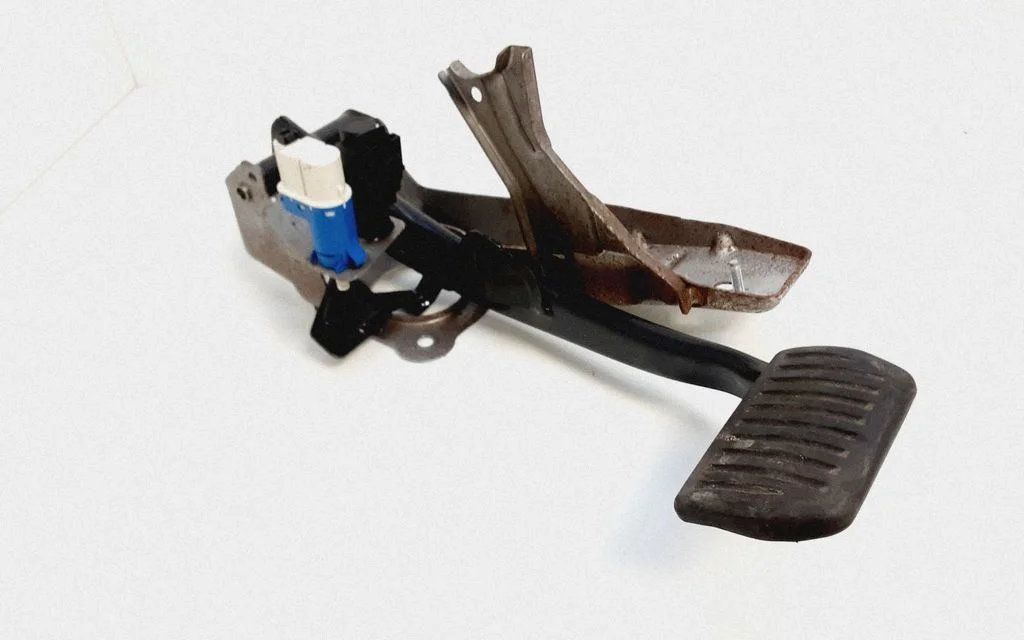 Brake pedal – Volvo XC60 (2009-2013)