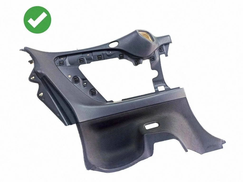 Rear door card panel trim P008363602