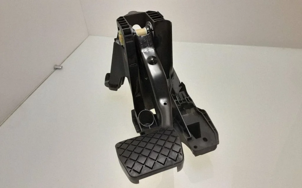 Brake pedal – Volkswagen Passat CC (2008-2016)