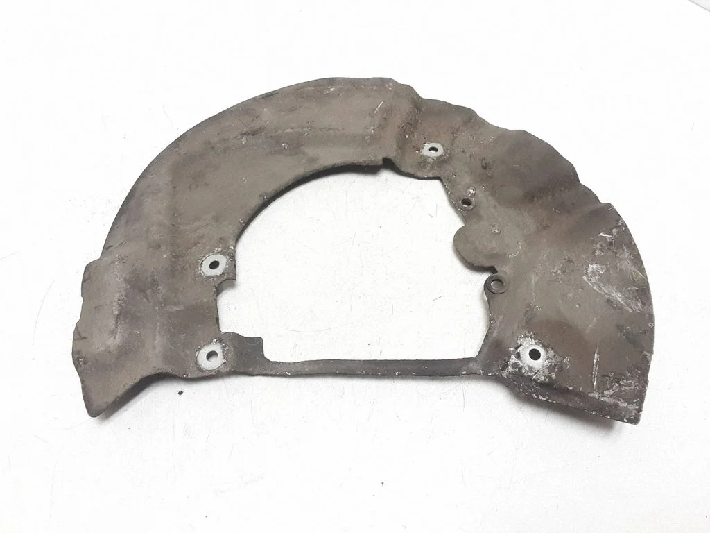 Osłona tarczy hamulcowej przednia – BMW Seria 5 E60 E61 (2004-2010)