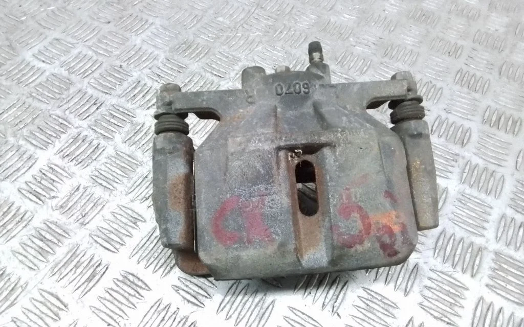 Front brake caliper 6070