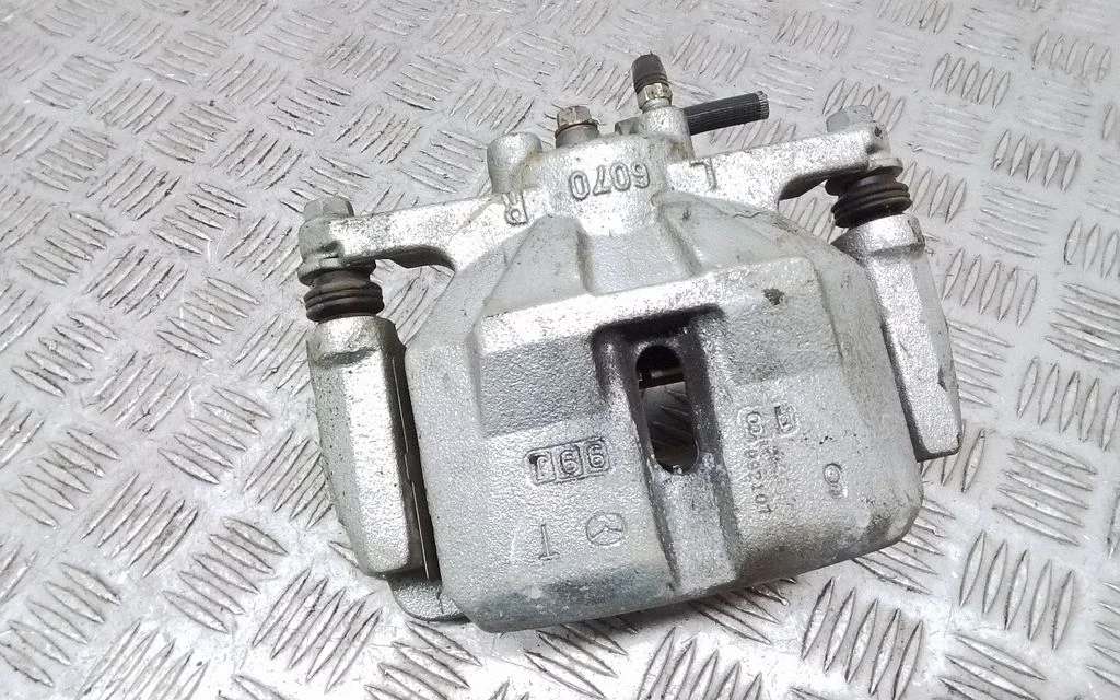 Front brake caliper 6070