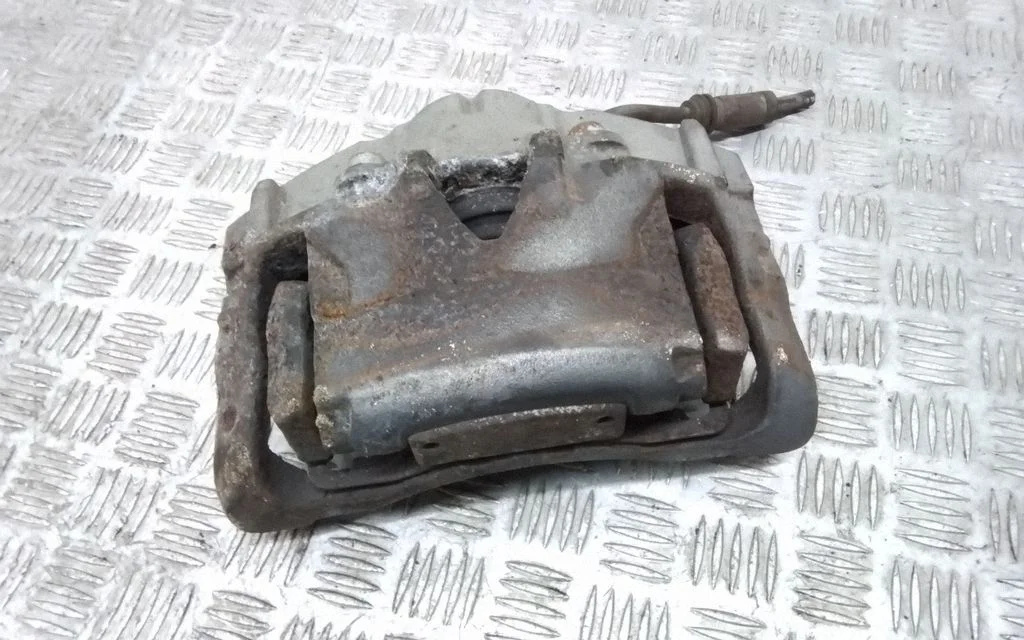 Front brake caliper – front left