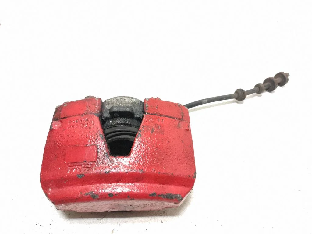 Zacisk hamulcowy przedni 8705A