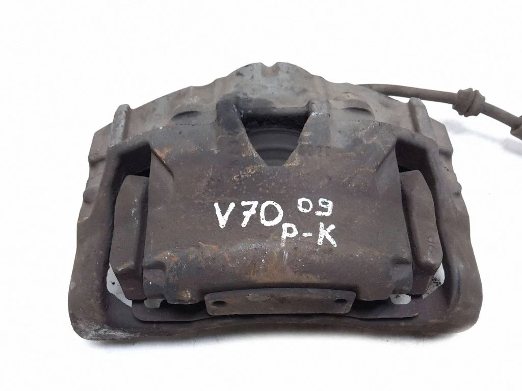 Front brake caliper – left
