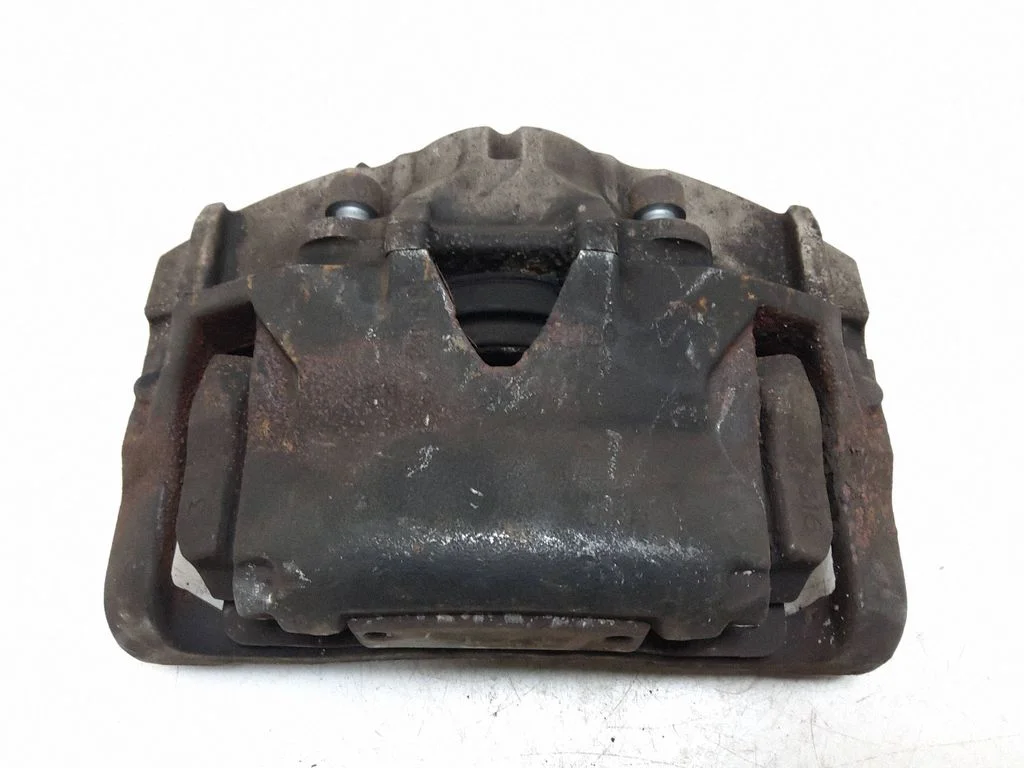 Front brake caliper – right