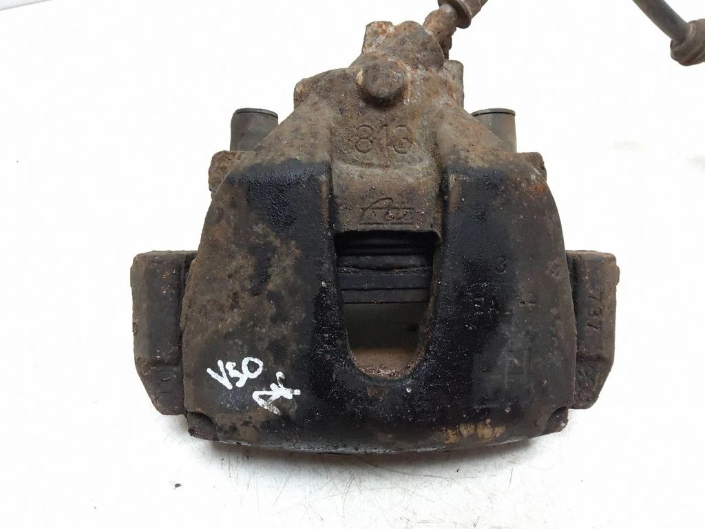 Front brake caliper – left