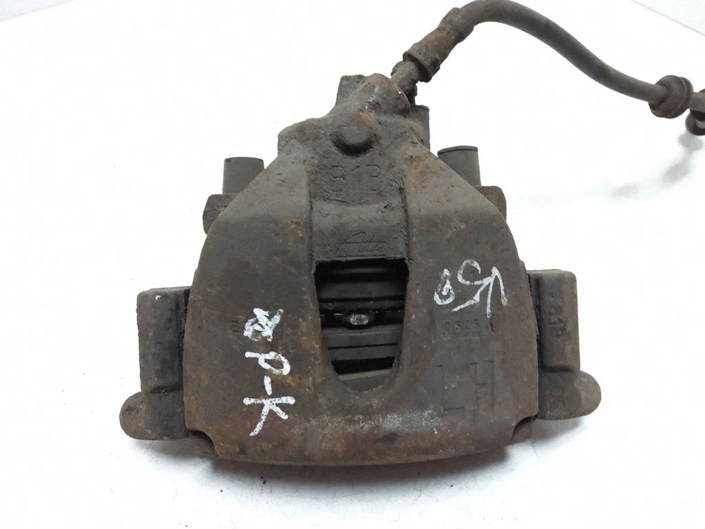 Front brake caliper – left