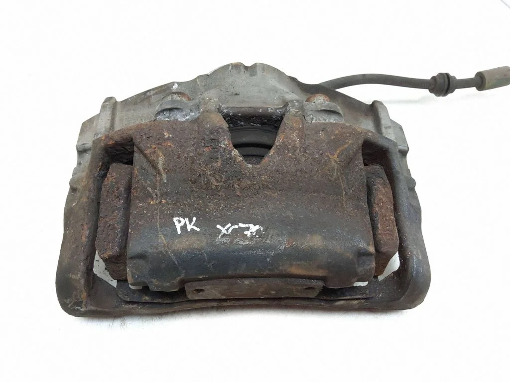 Front brake caliper – Volvo XC70 (2008-2013)