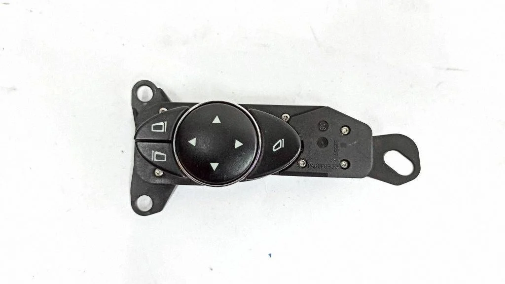 Wing mirror switch 2118215958