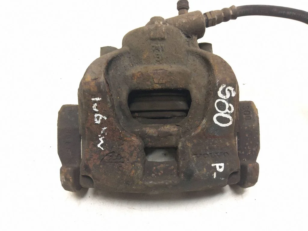 Front brake caliper – left