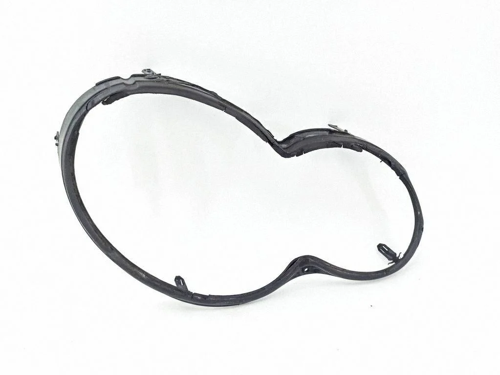 Under headlight/headlamp trim – Mercedes-Benz C-Class W203 (2000-2007)
